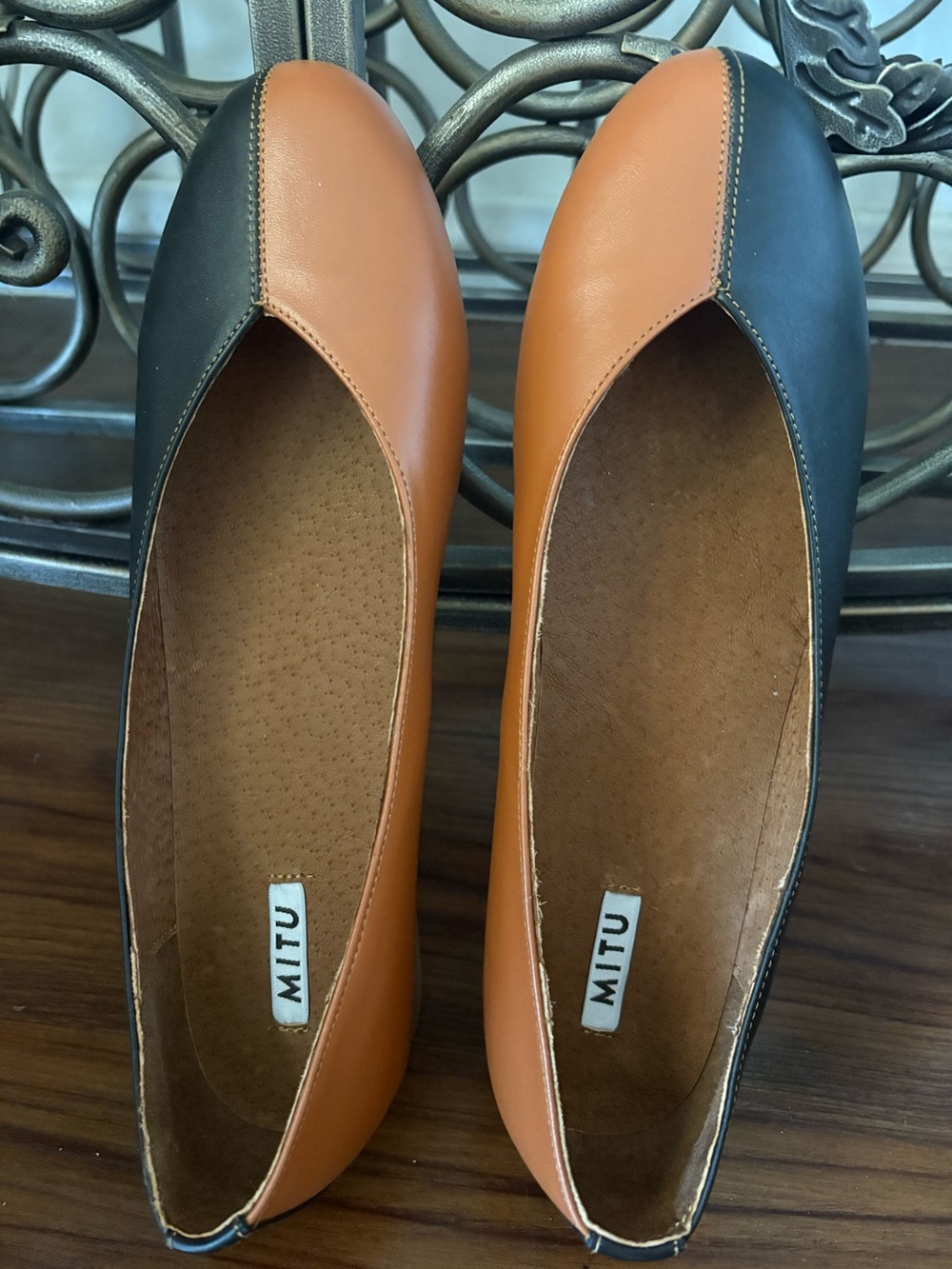 Two-Tone Black and Tan Women's Slip-On Flats 50 NWOT but original Box